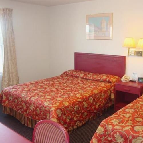 Golden Wheat Budget Host Inn Джънкшън Сити Екстериор снимка